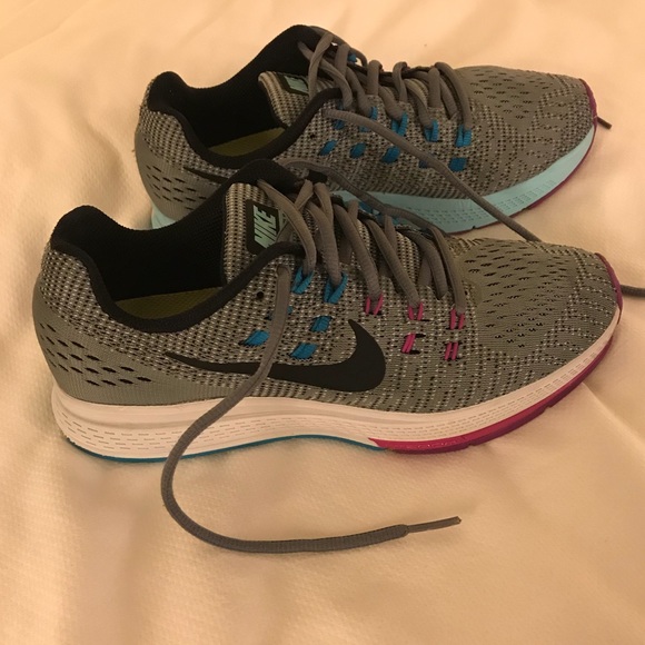 Nike Shoes | Air Zoom Structure 19 Running Shoe EUC | Poshmark Nike Air Zoom Structure 19 Running Shoe. EUC